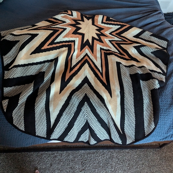 Mara Hoffman Knit Cape - Picture 4 of 7